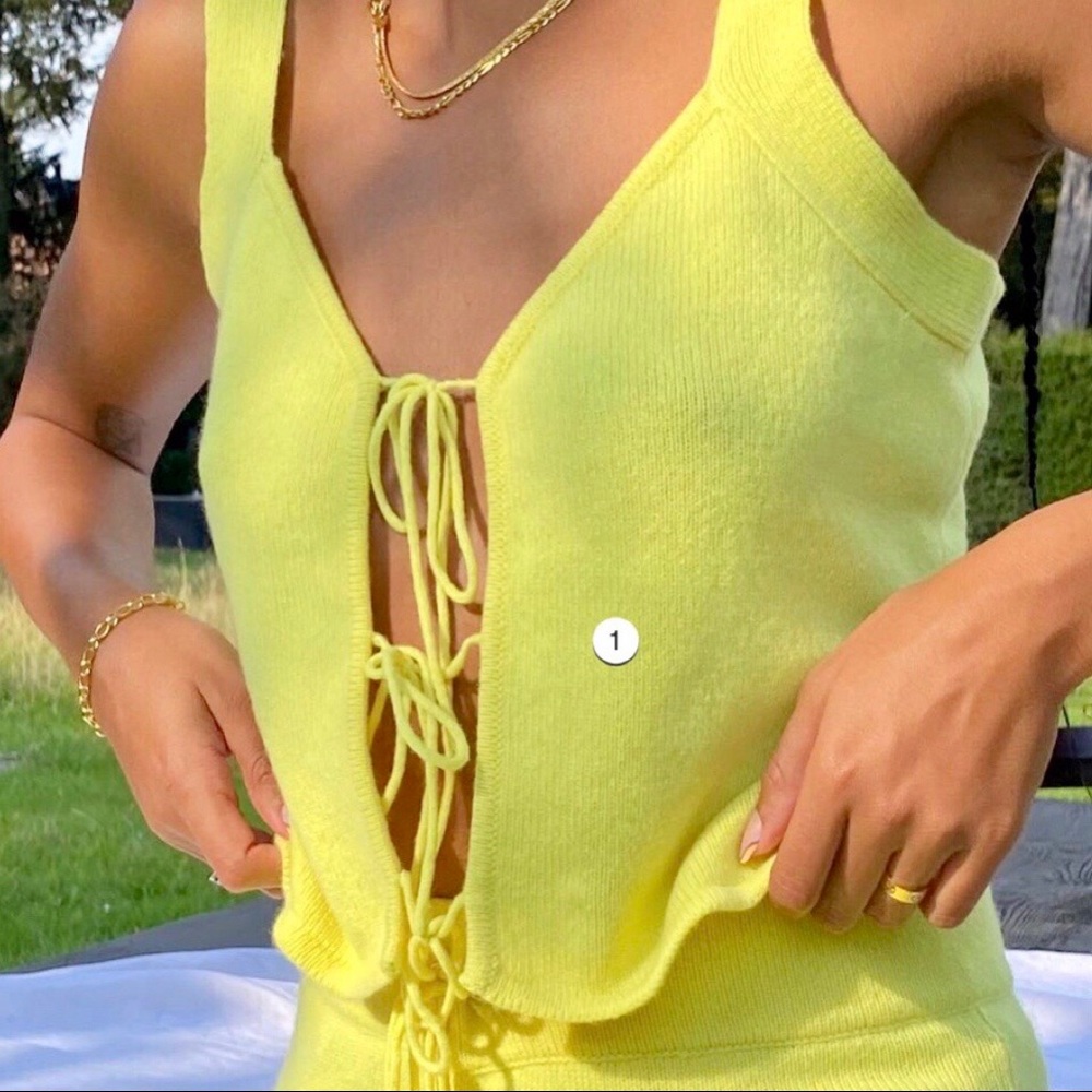 Frankies Bikinis Abbot tie top Cashmere Tank - M